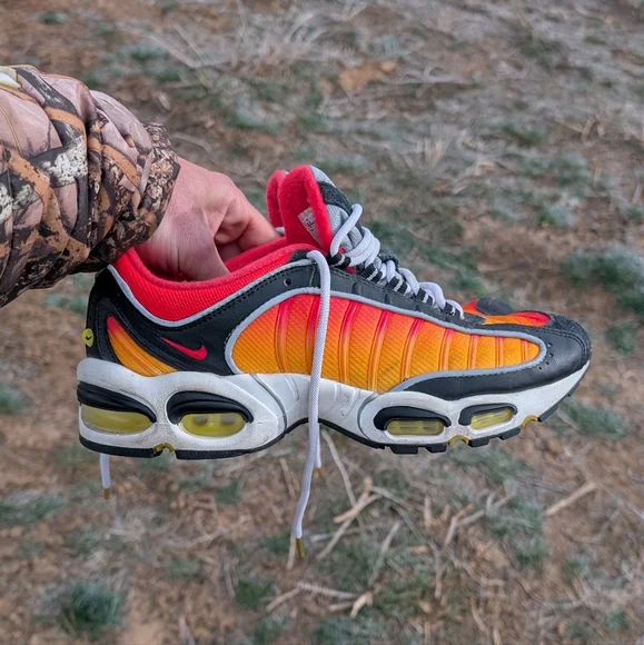 Nike Air Max Tailwind 4 Sunset 2019 size 8.5 Dynamic Vibrant - Picture 5 of 10